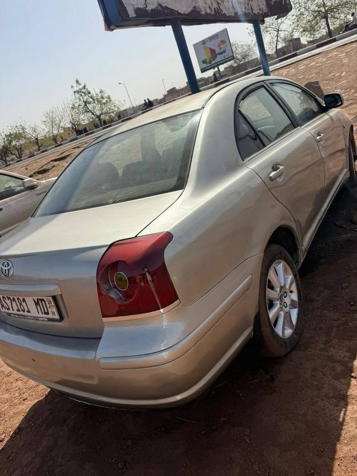 Avensis