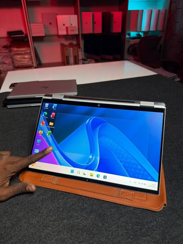 HP Elitebook X360 1040