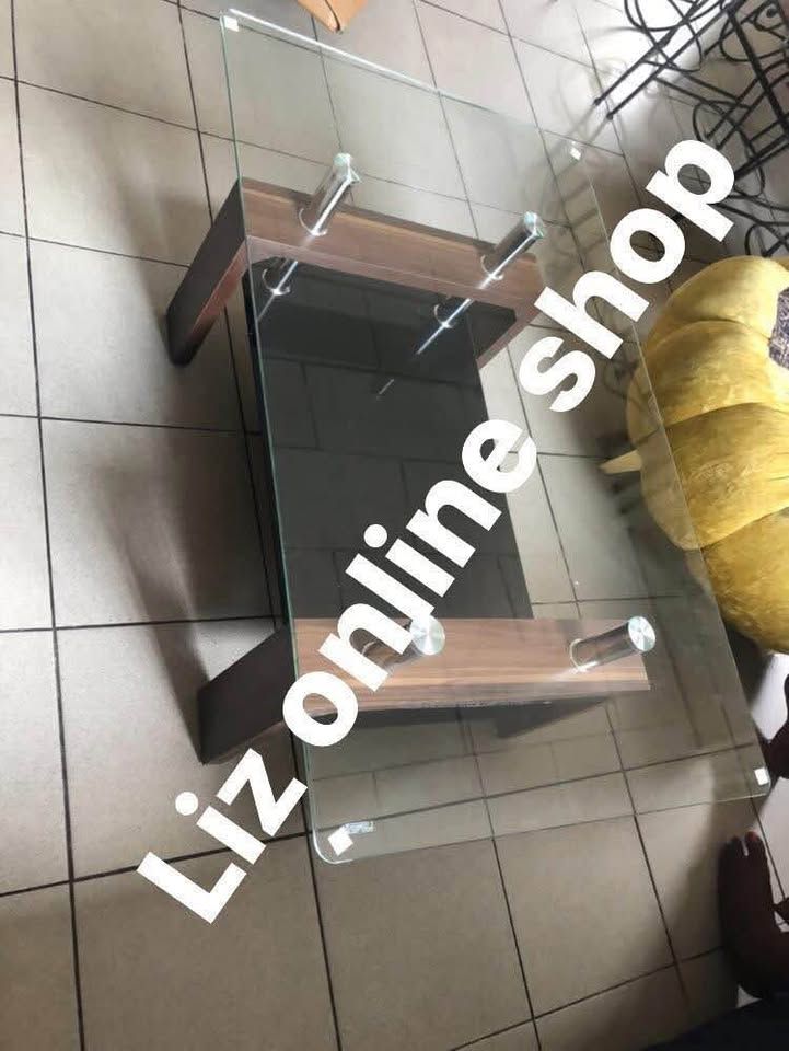 TABLE DISPONIBLE