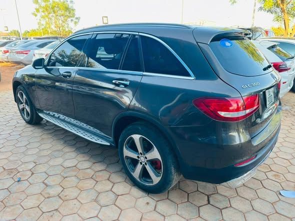 Mercedes Benz GLC300 4Matic