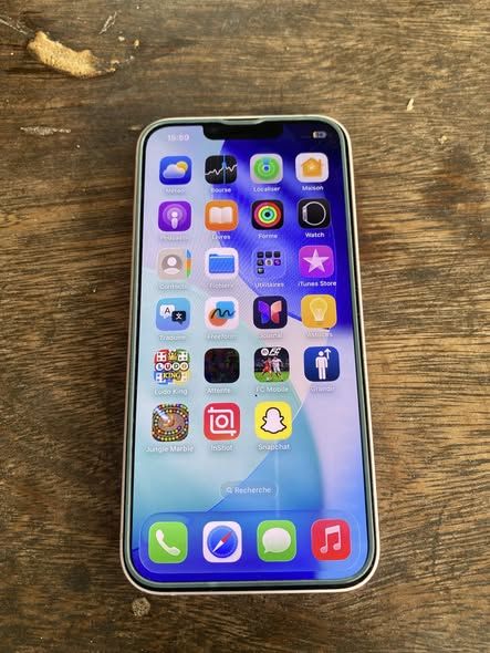 IPHONE 13