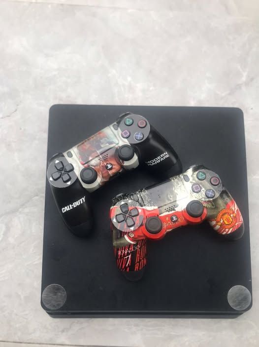 Play 4 craqué 500 giga avec 4 jeux