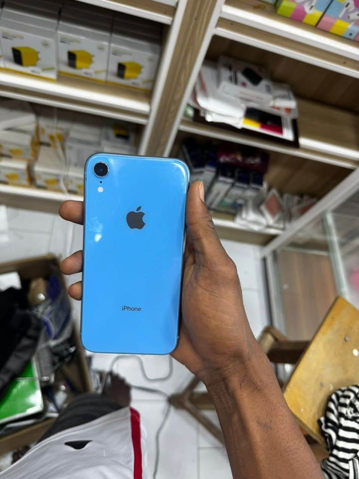 🔹 iPhone X / XR / XS
