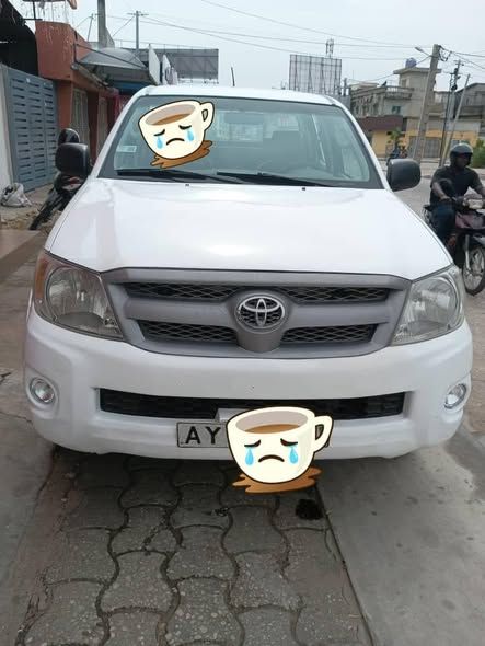 Opportunité consommateur  Toyota Hilux, année 2014,