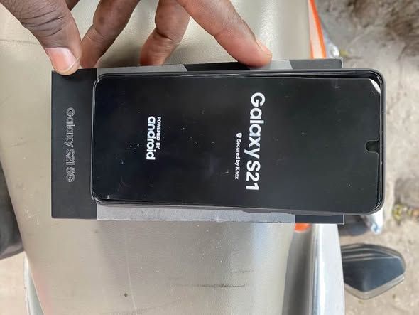 Samsung s21 5G 256 gb 16 gb