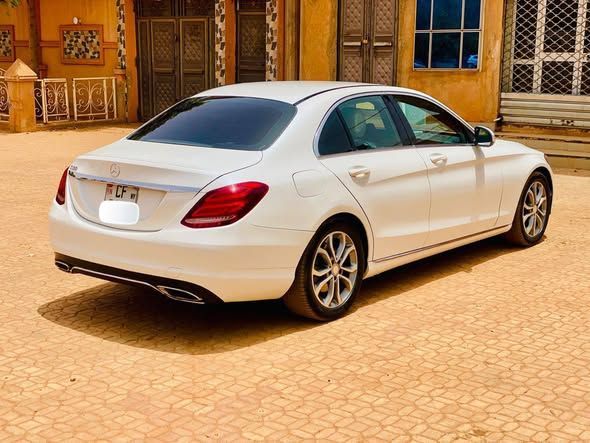 MERCEDES-BENZ C300 4MATIC 2016