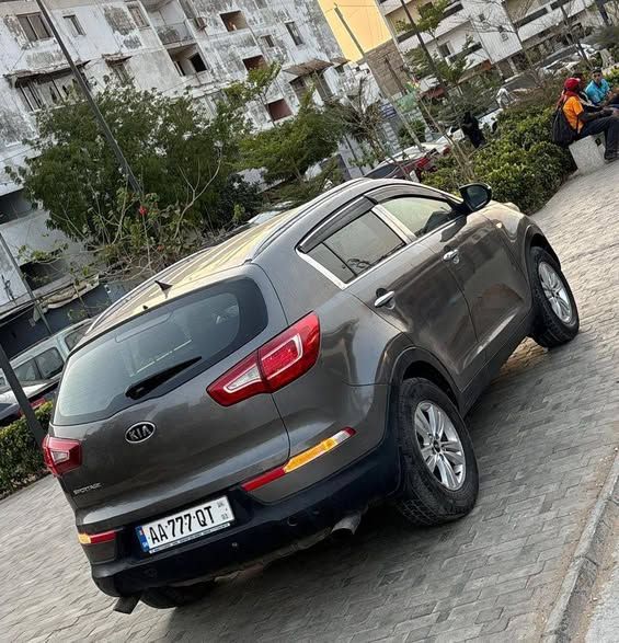 🔘Marque :*KIA*  🔘Modèle :*SPORTAGE*