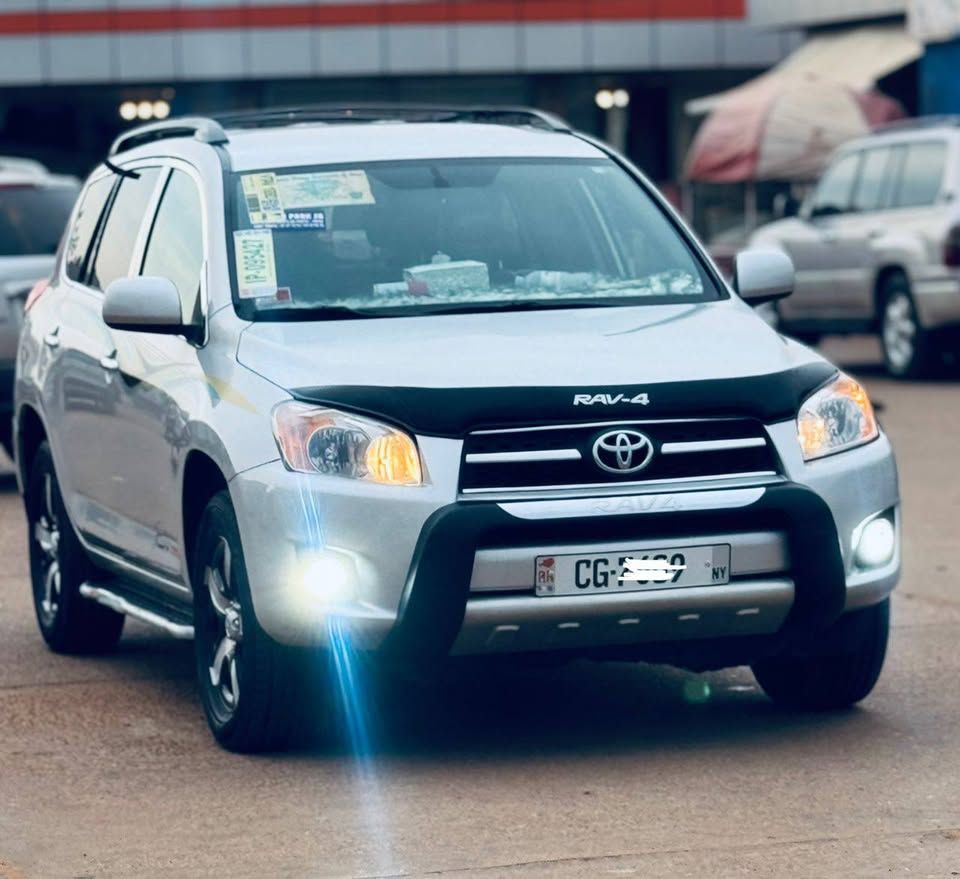 Toyota RAV4 année 2011