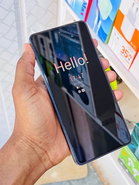 Infinix note 30 pro 256go 8+8go ram